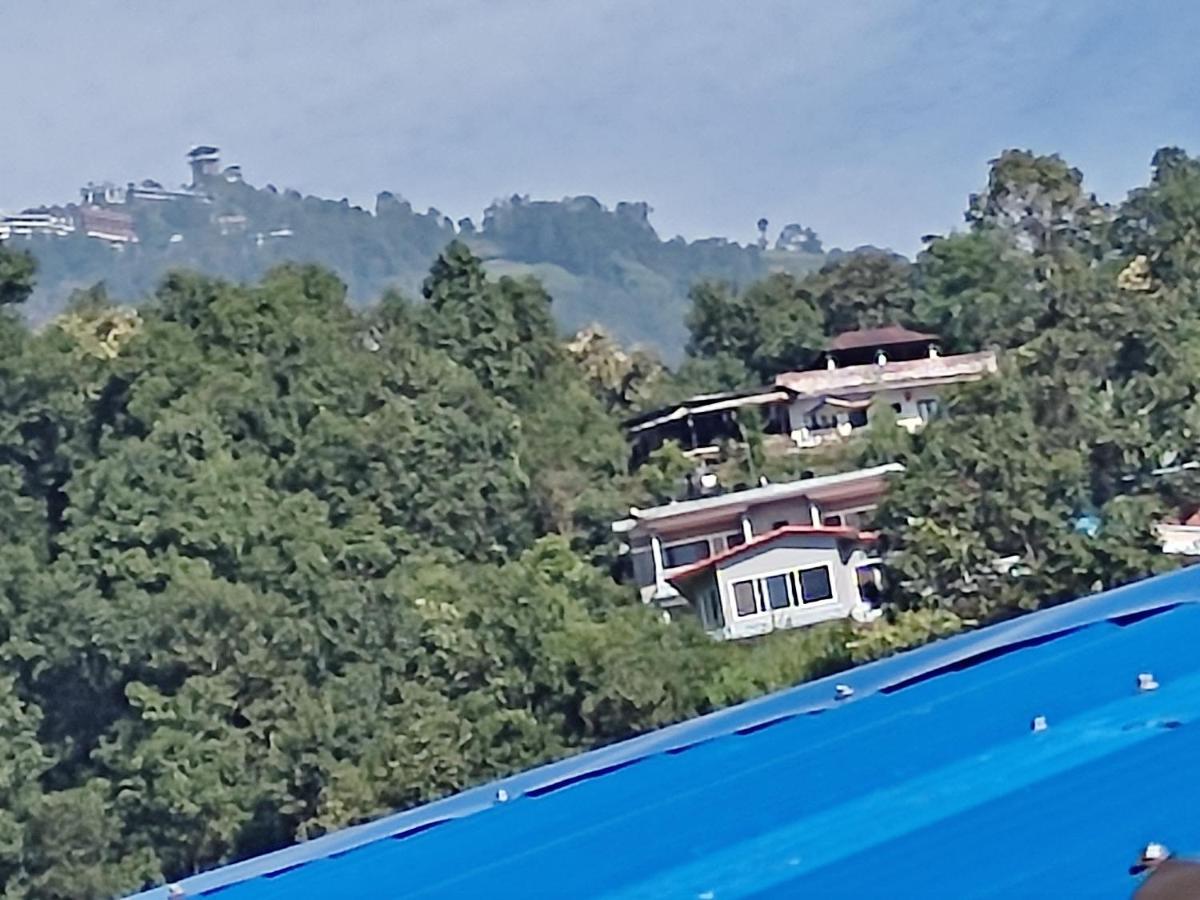 Hotel Green Hill View Pokhara Bagian luar foto