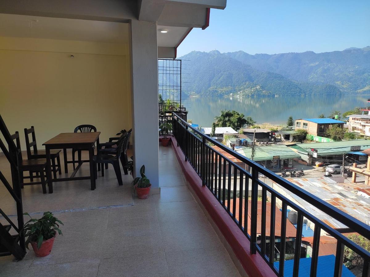 Hotel Green Hill View Pokhara Bagian luar foto