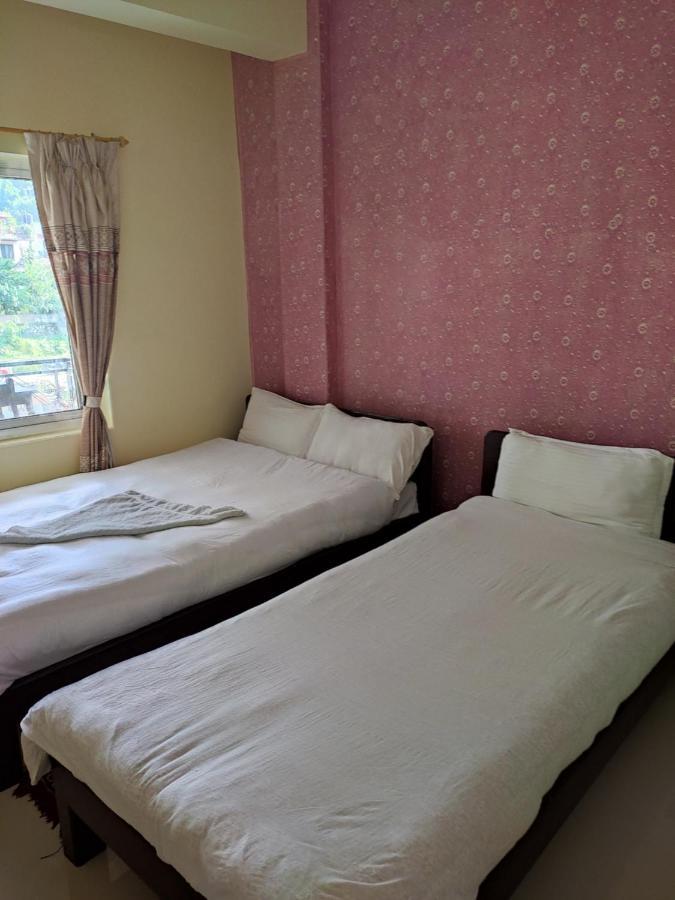 Hotel Green Hill View Pokhara Bagian luar foto