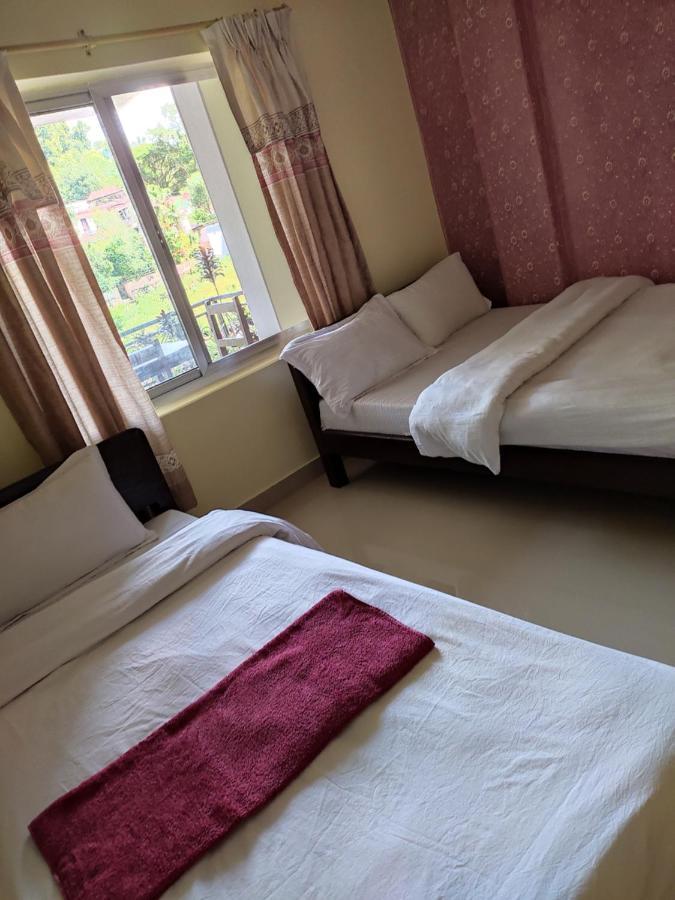 Hotel Green Hill View Pokhara Bagian luar foto