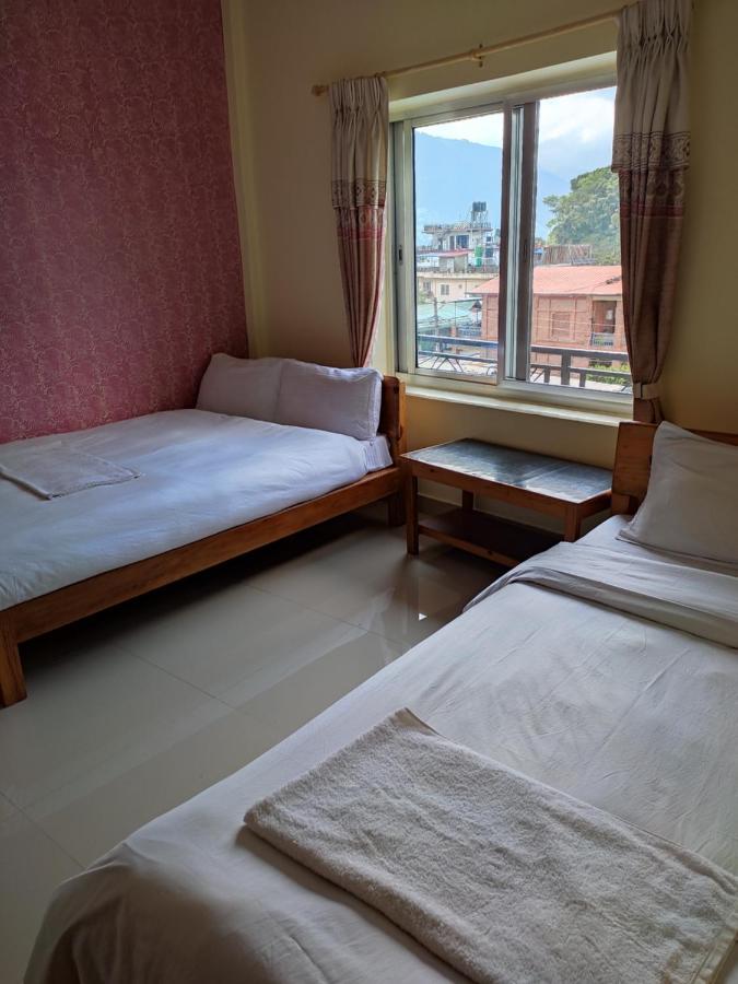 Hotel Green Hill View Pokhara Bagian luar foto