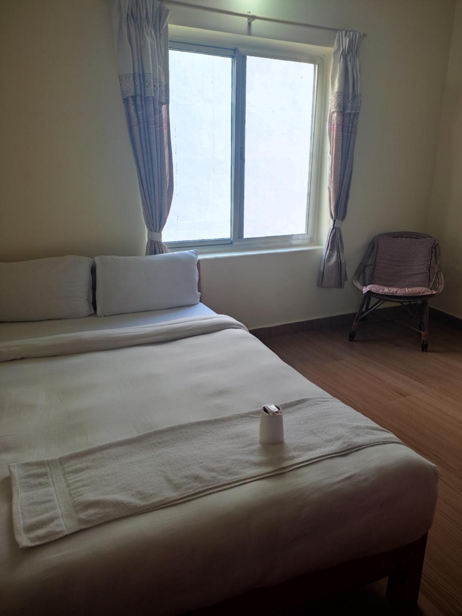 Hotel Green Hill View Pokhara Bagian luar foto