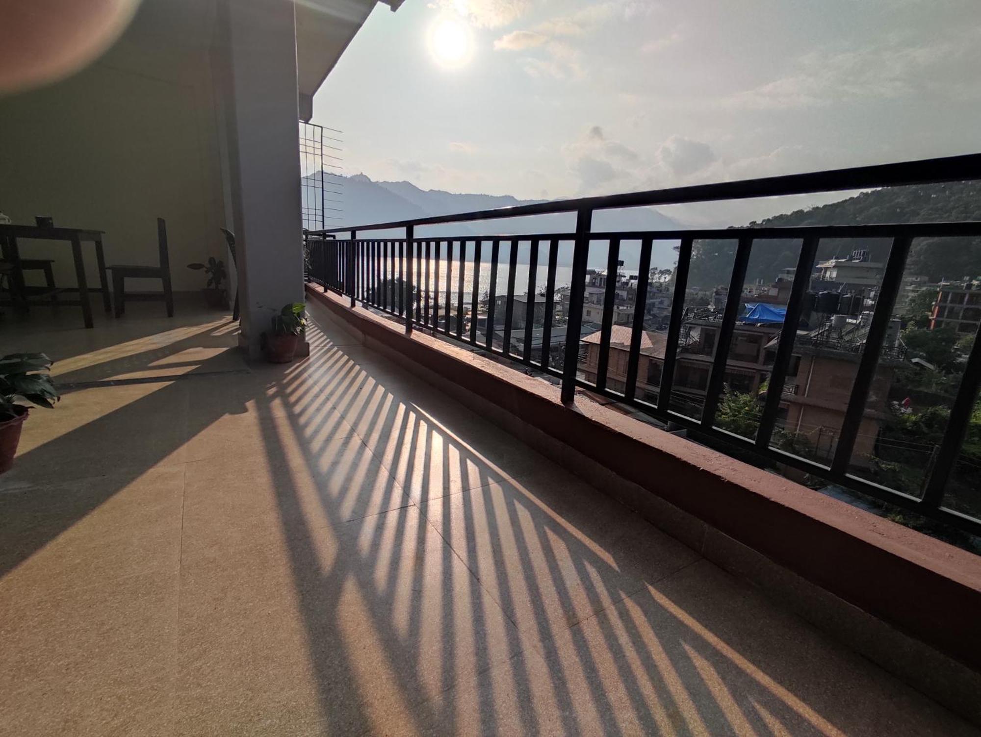 Hotel Green Hill View Pokhara Ruang foto