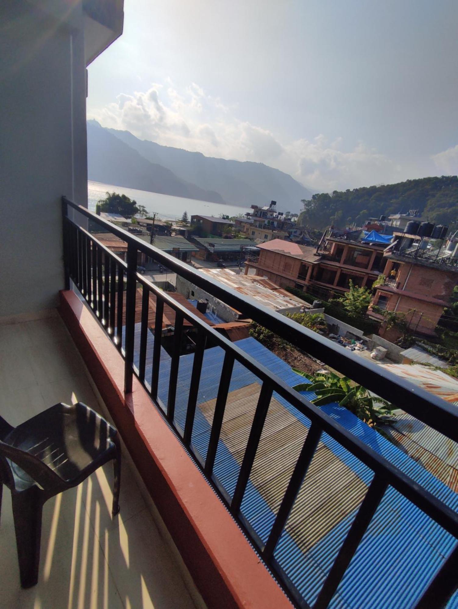 Hotel Green Hill View Pokhara Ruang foto